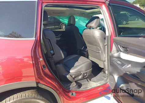 2021 Subaru Ascent Limited z USA, uszkodzony, nr VIN 4S4WMAPD0M3408737